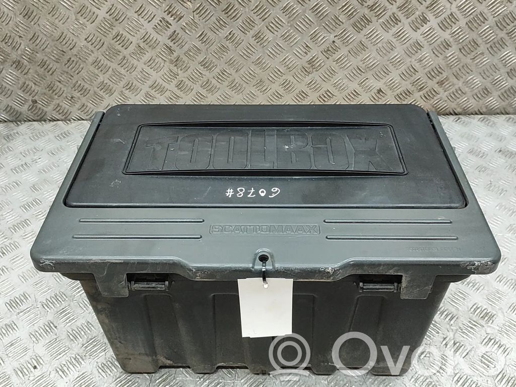 Nissan NV400 Cutie mănuși 