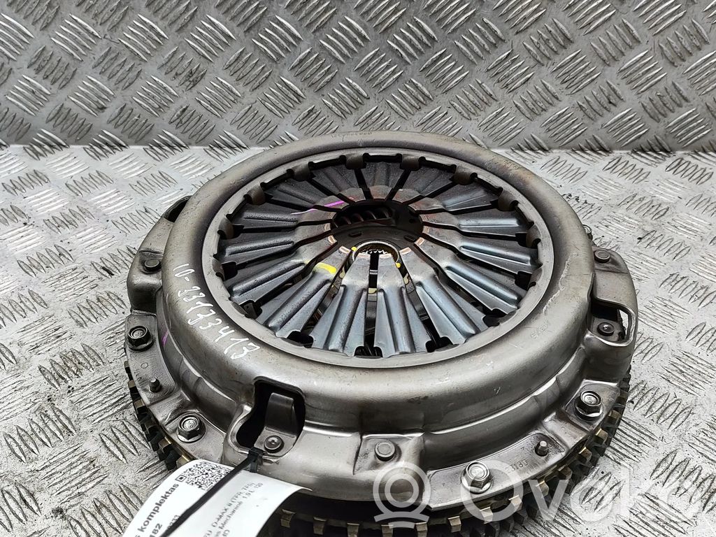 Isuzu D-Max Kit d'embrayage 