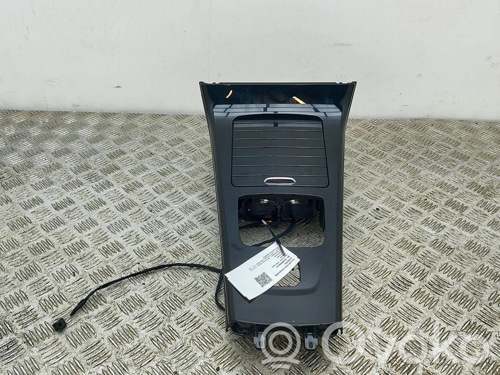 Mercedes-Benz A W177 Autres éléments de console centrale 