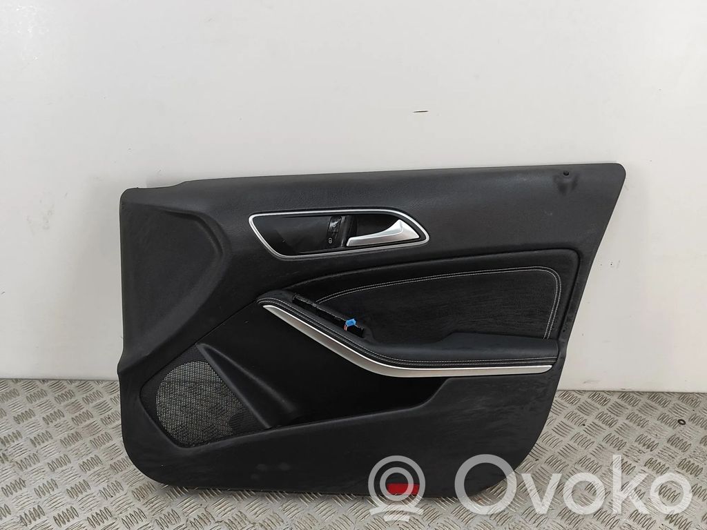 Mercedes-Benz A W176 Garniture de panneau carte de porte avant