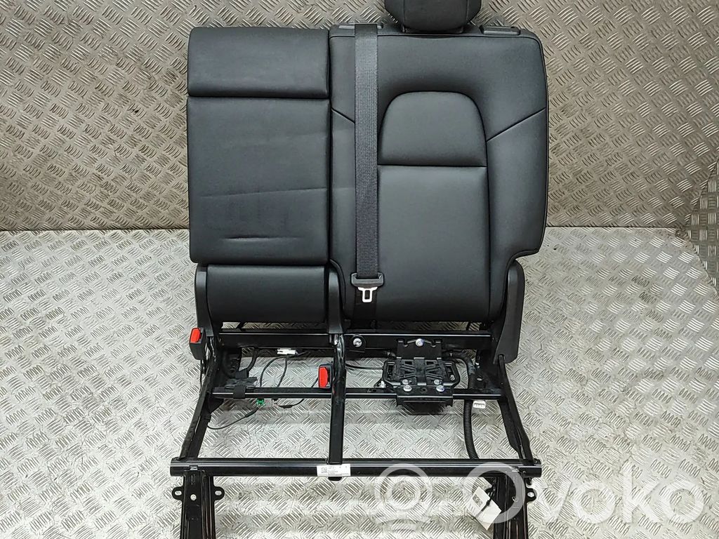 Tesla Model Y Asiento trasero 