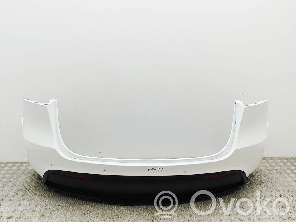 Tesla Model Y Parachoques 