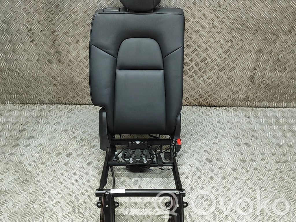 Tesla Model Y Asiento trasero 
