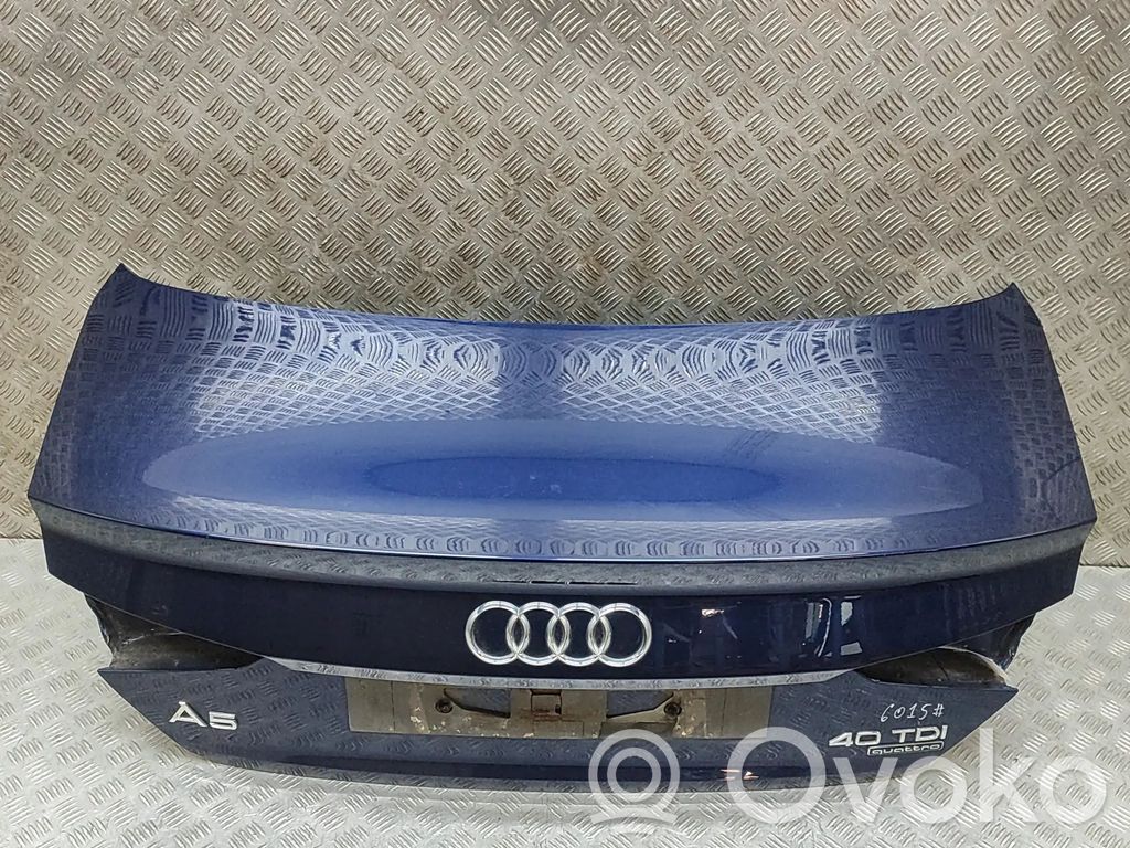 Audi A5 Aizmugurējais pārsegs (bagāžnieks) 