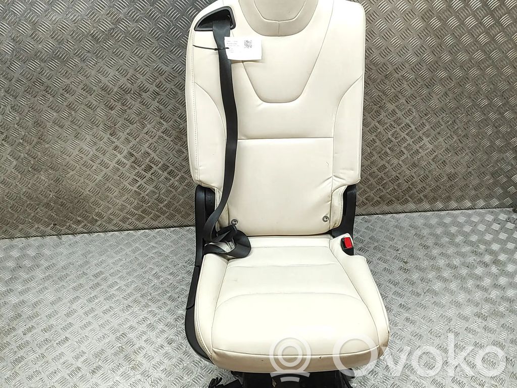 Tesla Model X Takaistuin 