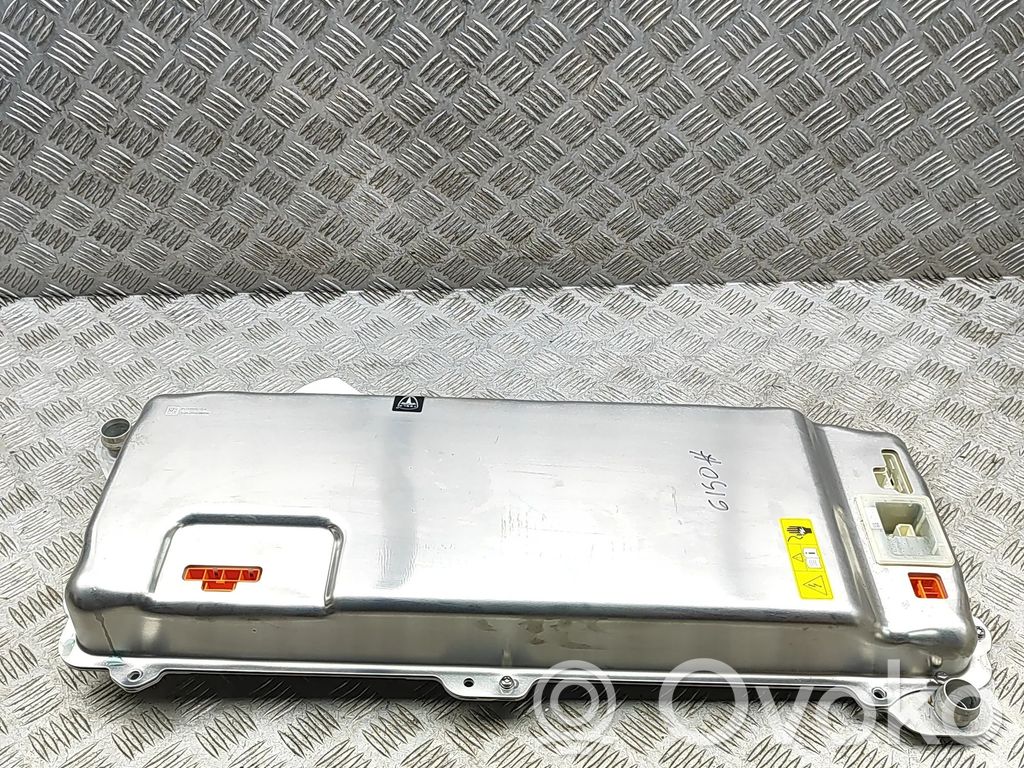 Inversor/convertidor de voltaje   113555855B,151892000A,107191700F,108984900C,109321910G