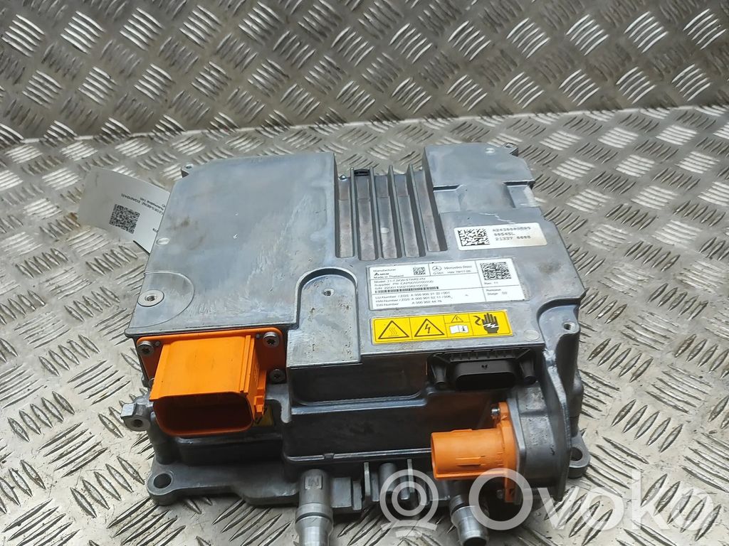 Mercedes-Benz EQA Inversor/convertidor de voltaje 