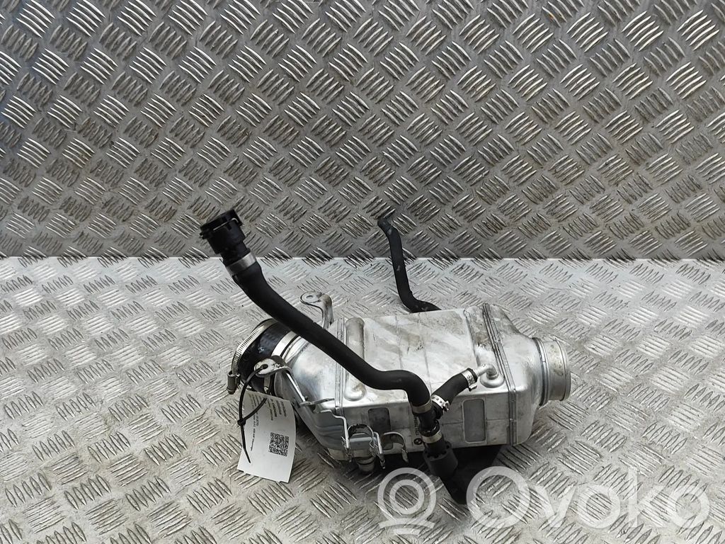 BMW X5M E70 Interkūlerio radiatorius 