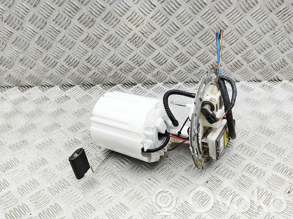 KIA Ceed Bomba interna de combustible 