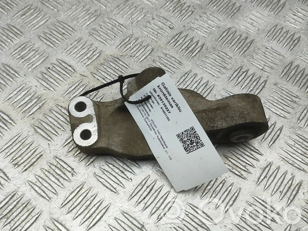 Volvo V40 Engine mounting bracket 