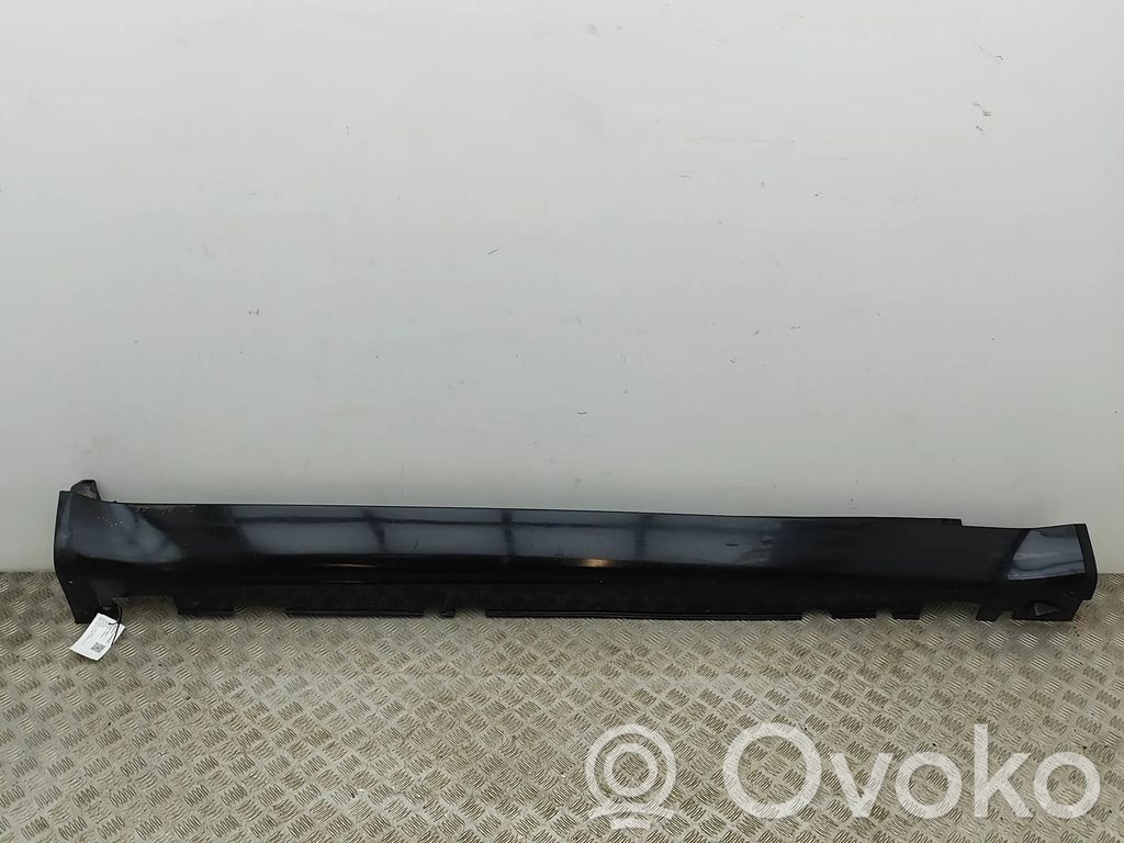 BMW X5 E70 Sill 
