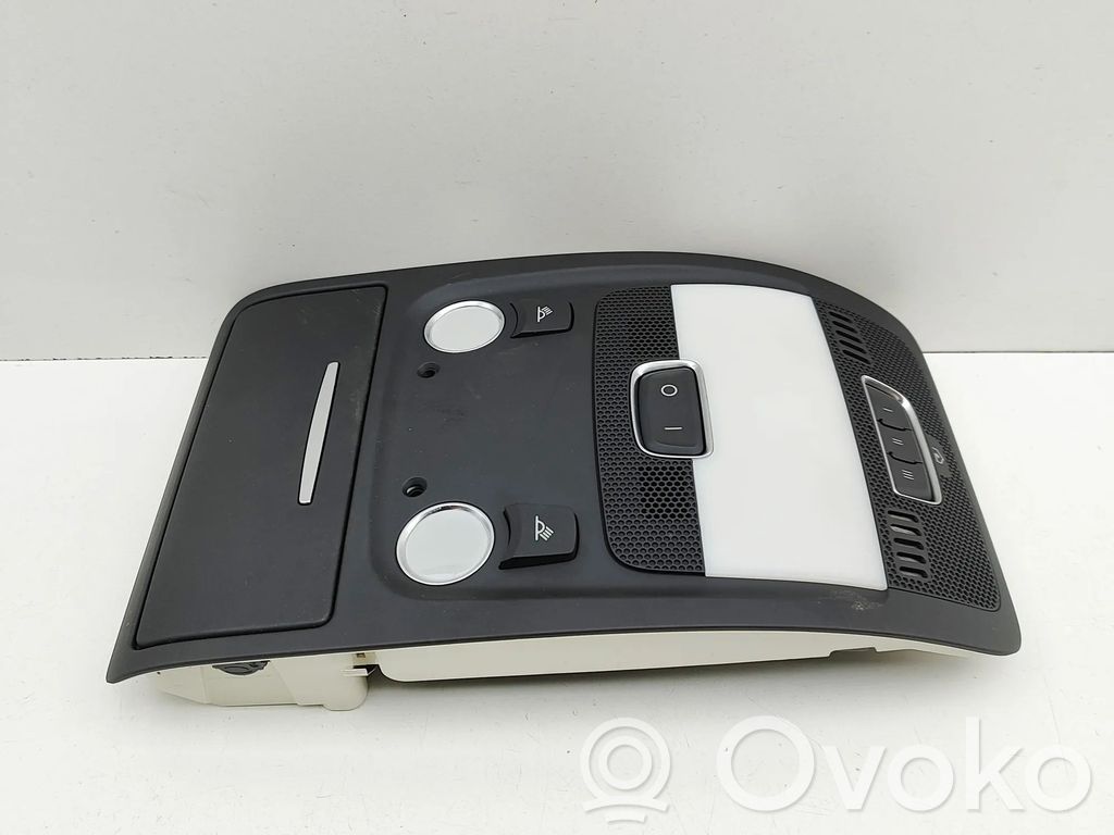 Audi RS5 Luz del asiento delantero 