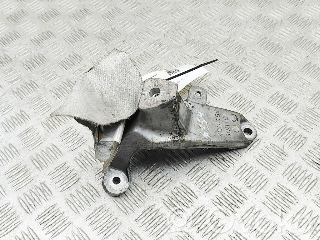Audi RS5 Engine mounting bracket 