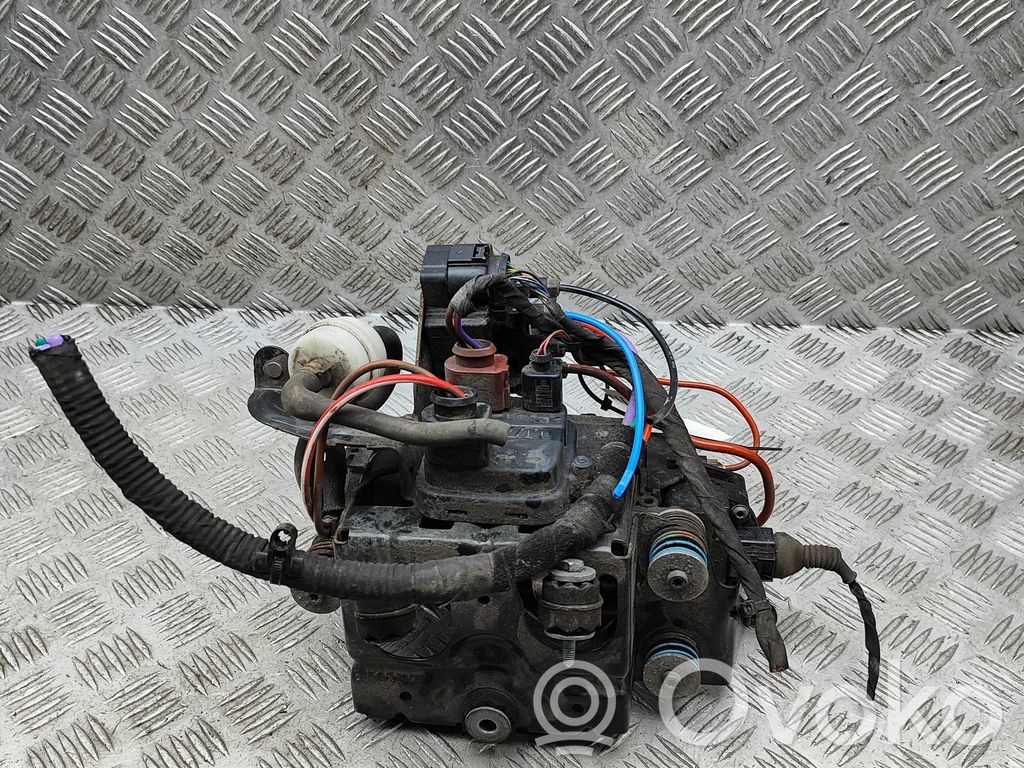 Audi Q7 4M Air suspension compressor/pump 
