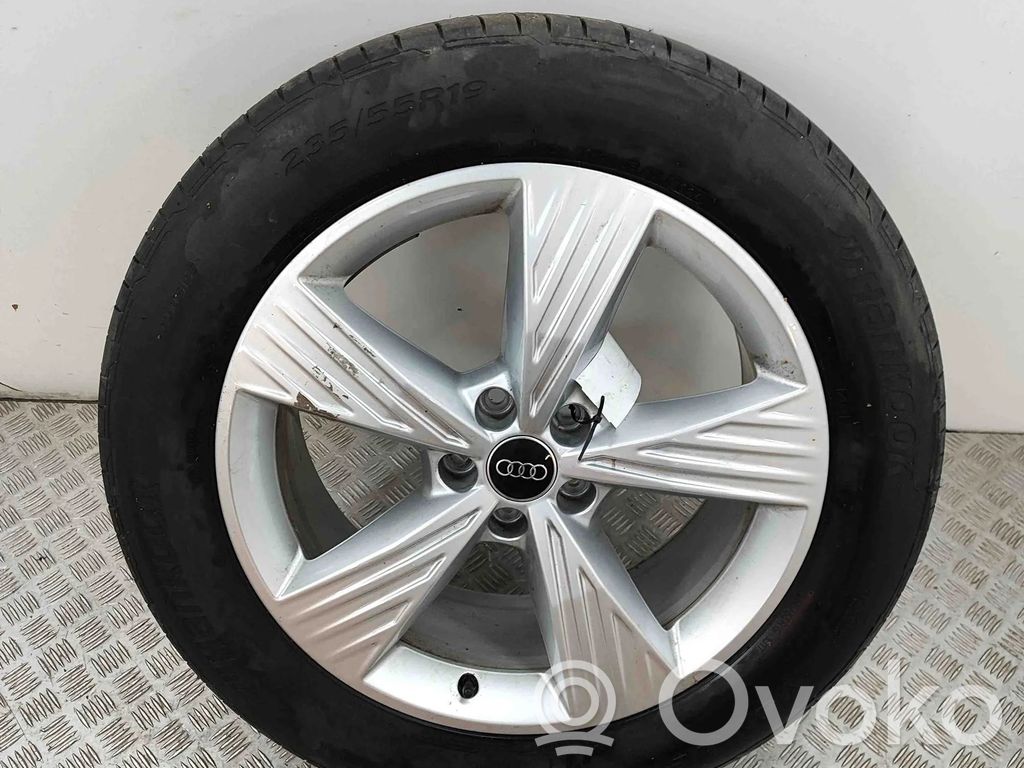 Audi Q4 e-tron Jantă aliaj R19 