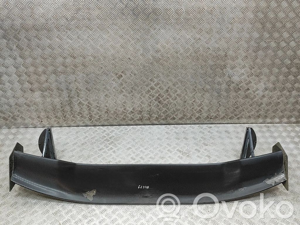 Tailgate/trunk spoiler