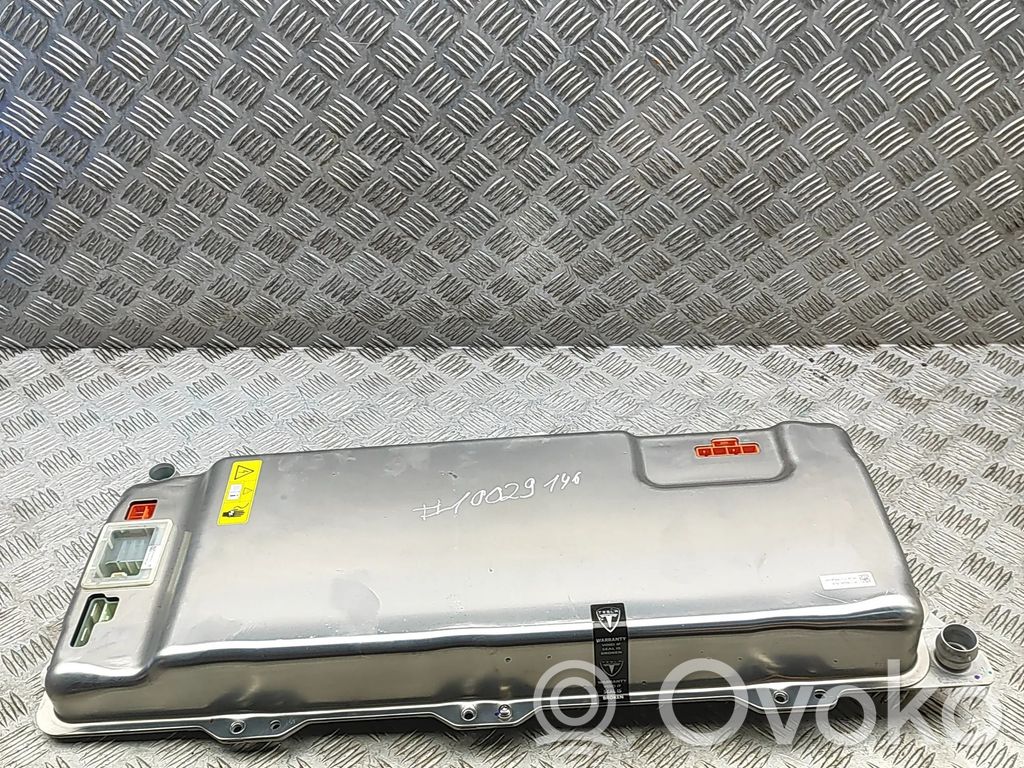 Tesla Model 3 Inversor/convertidor de voltaje 