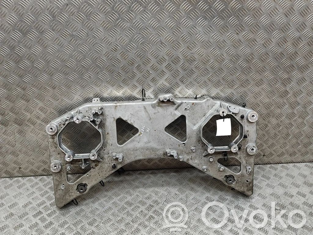 Volvo C40 Zaczep / Uchwyt bagażnika 