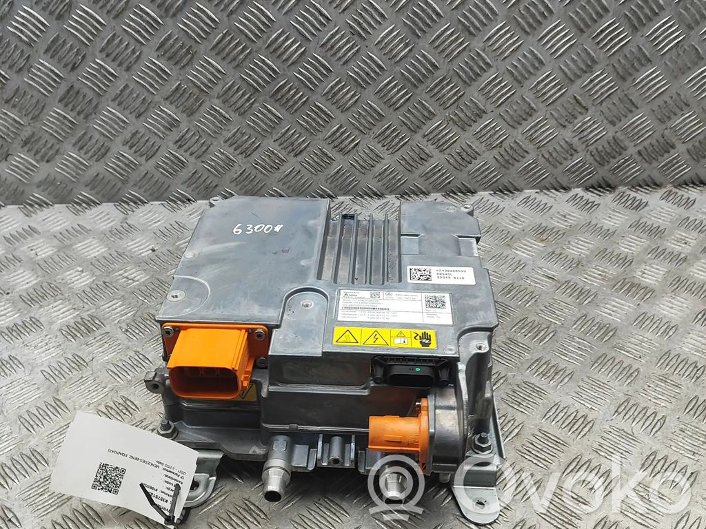 Inversor/convertidor de voltaje   A2430008599,A0009009935,A0009015211,A0009023282