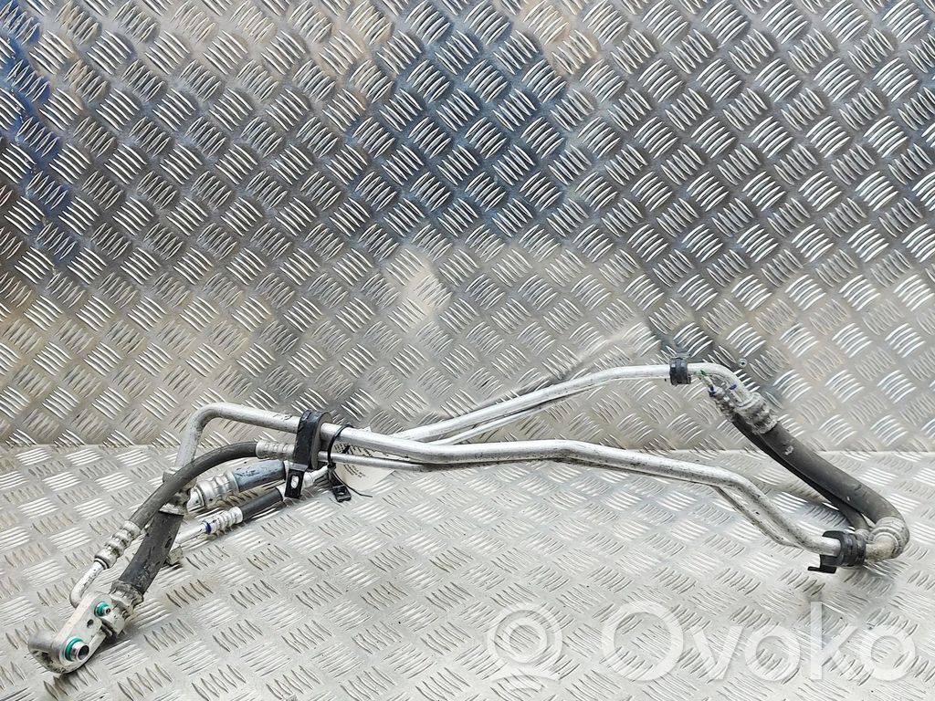 Tesla Model X Ilmastointilaitteen putki (A/C) 