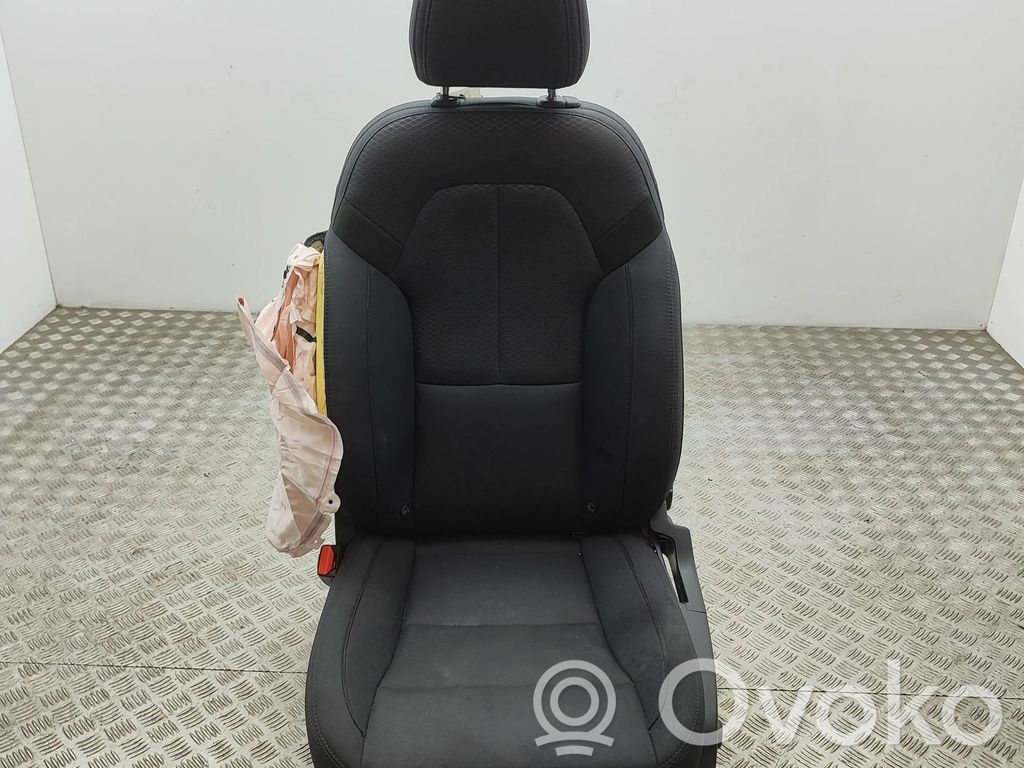 Kuljettajan istuin   32272002