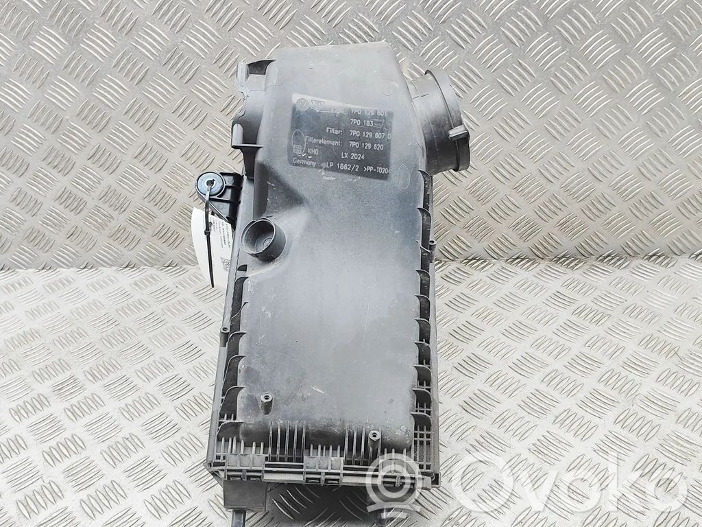 Volkswagen Touareg II Scatola del filtro dell’aria 