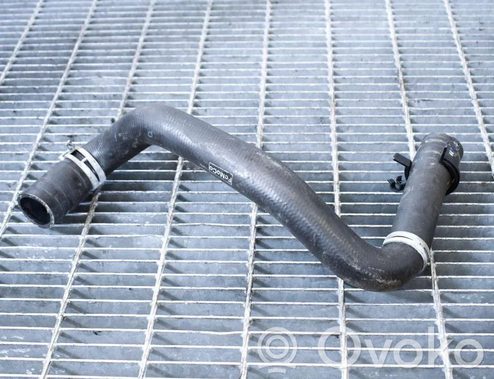 Ford Kuga II Tubo flessibile del liquido di raffreddamento del motore 