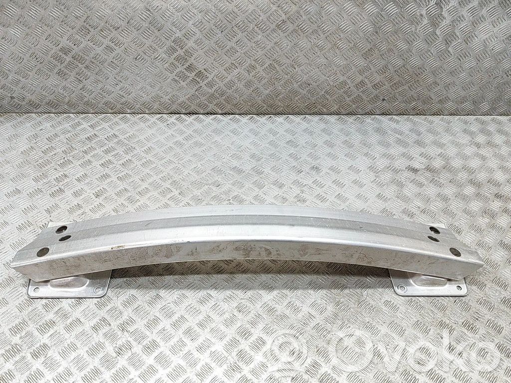Aizmugurē bampera balka   109531400C
