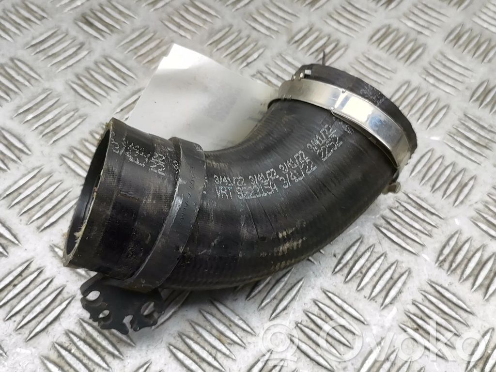 Furtun/conductă intercooler   04L145762CN
