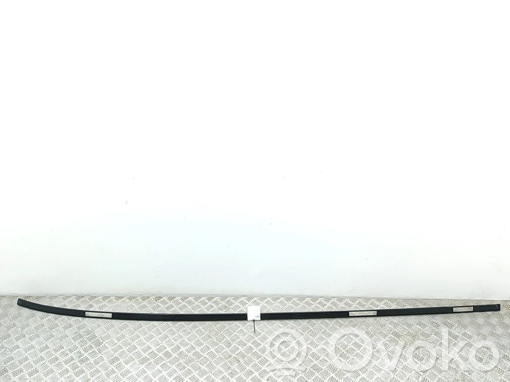 BMW X7 G07 Listwa dachowa 