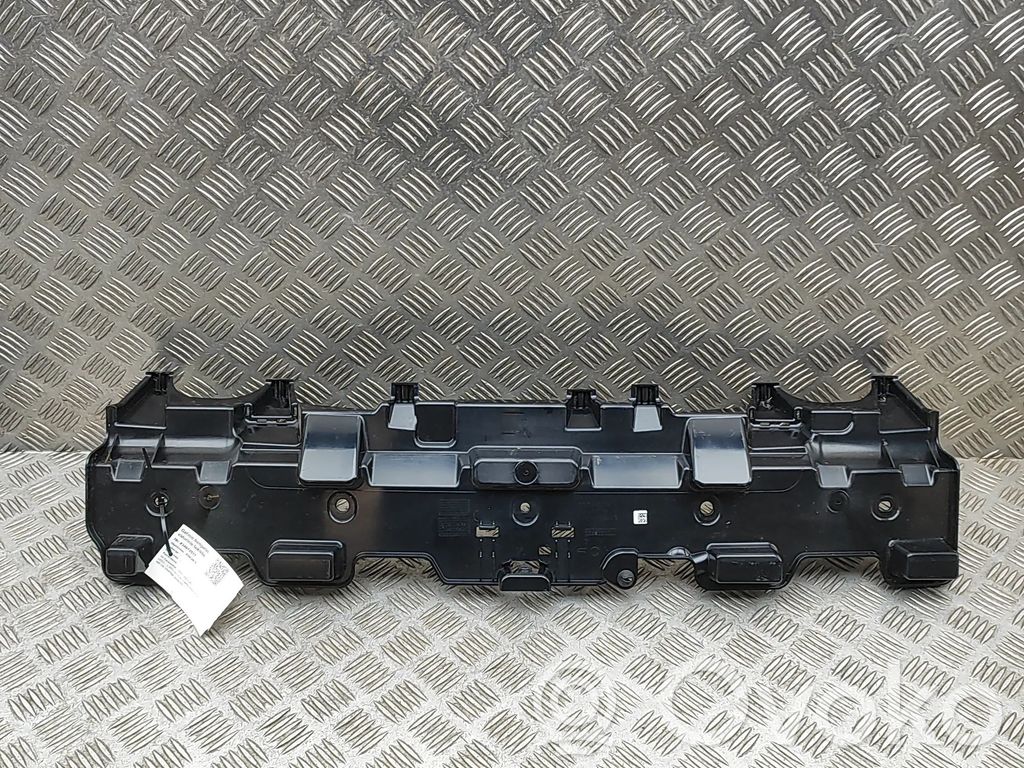 BMW XM Takapuskurin kannake