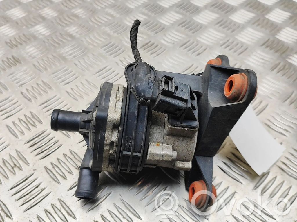 Pompe à eau de liquide de refroidissement   4KE965567B