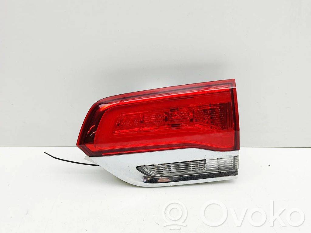 Jeep Grand Cherokee Feux arrière sur hayon 