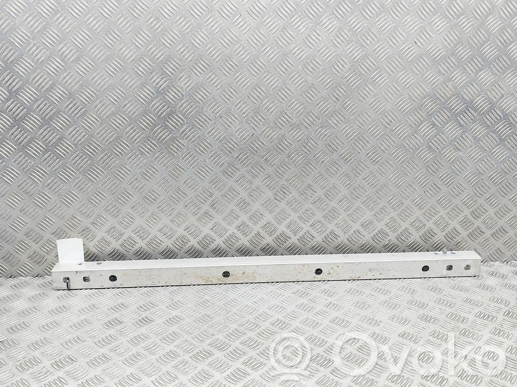 BMW iX Panel mocowania chłodnicy / góra