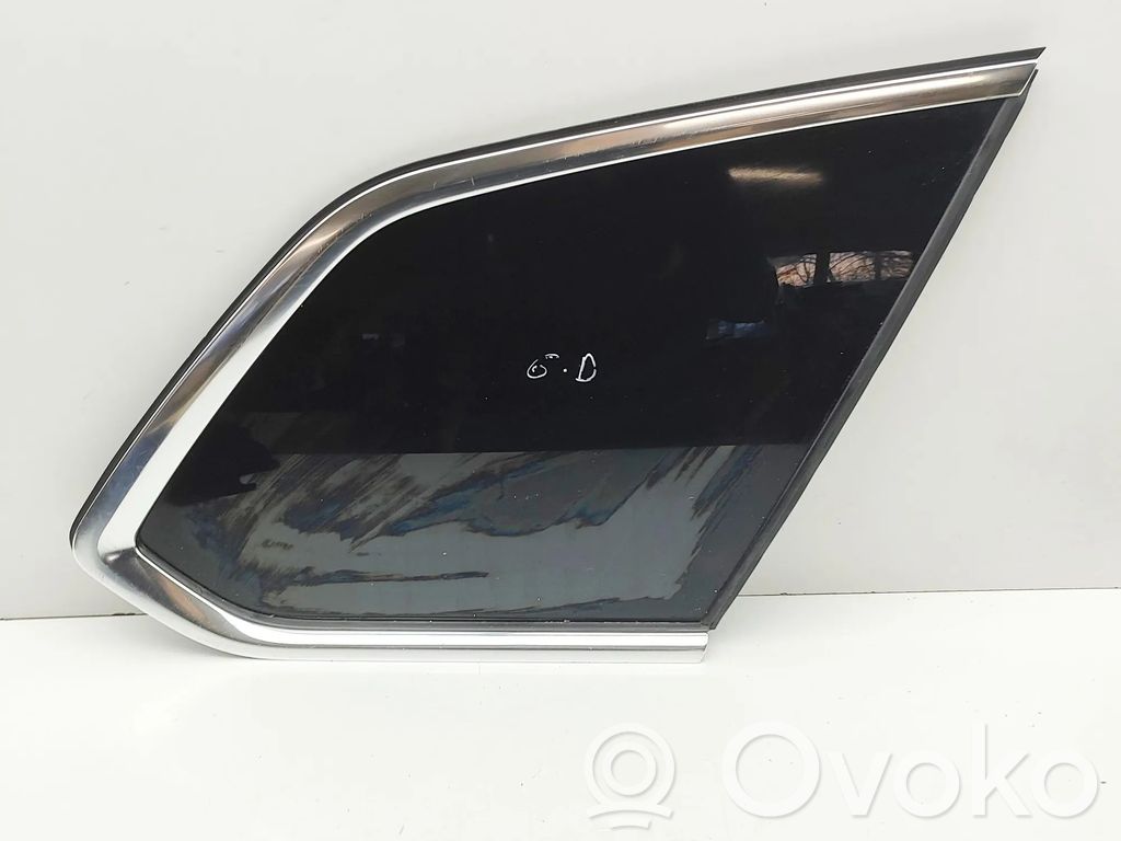 Volkswagen Touareg III Vitre latérale arrière