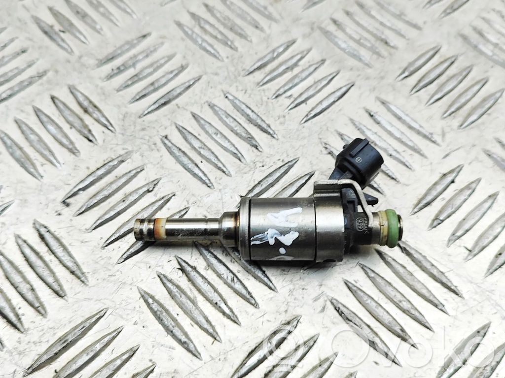 Infiniti Q50 Injector combustibil 