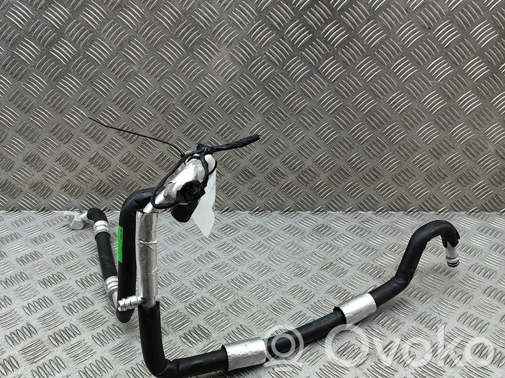 Tuyau de climatisation   SC2ER8108340