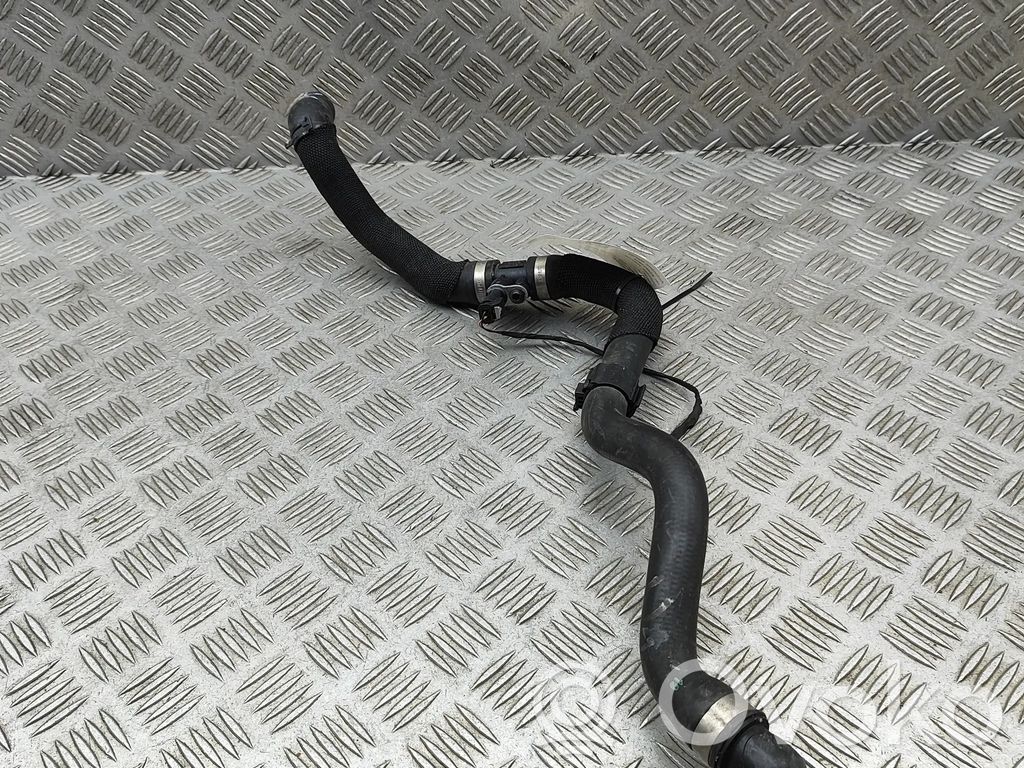 Audi Q6 e-tron Engine coolant pipe/hose 