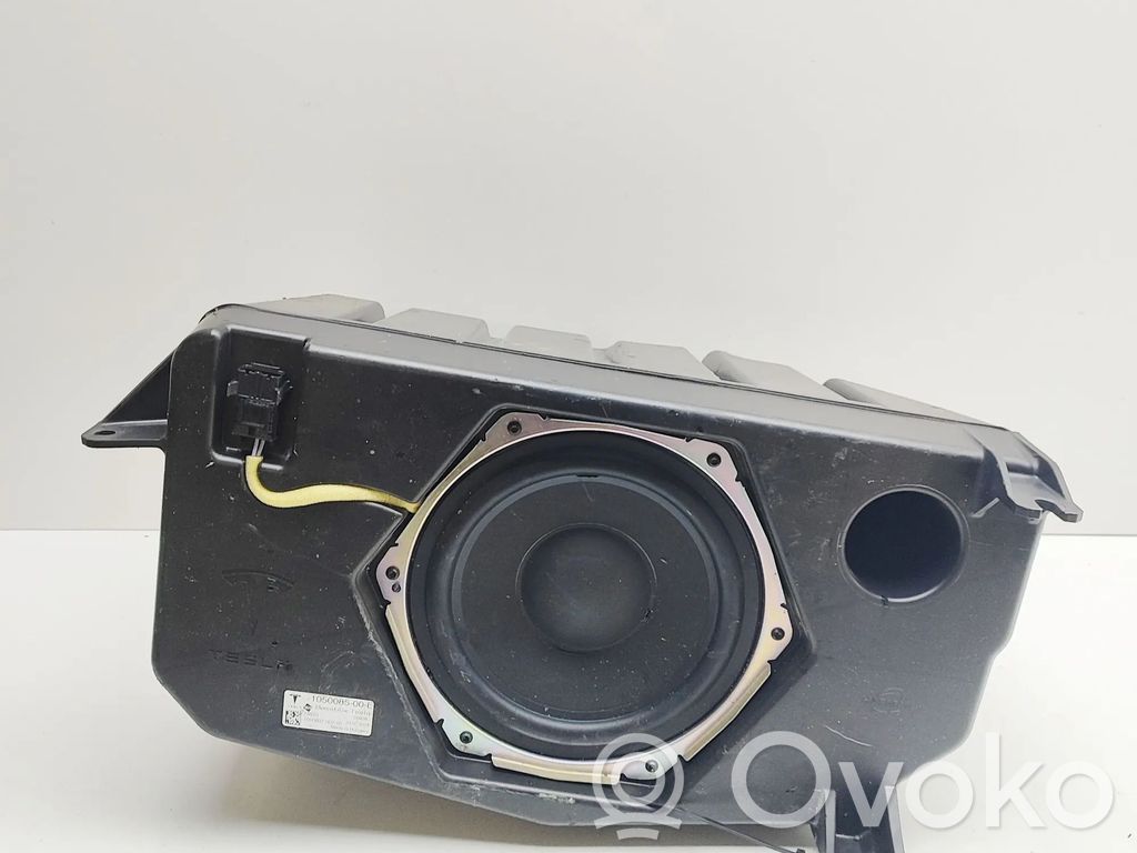 Subwoofer-bassokaiutin   105008500E