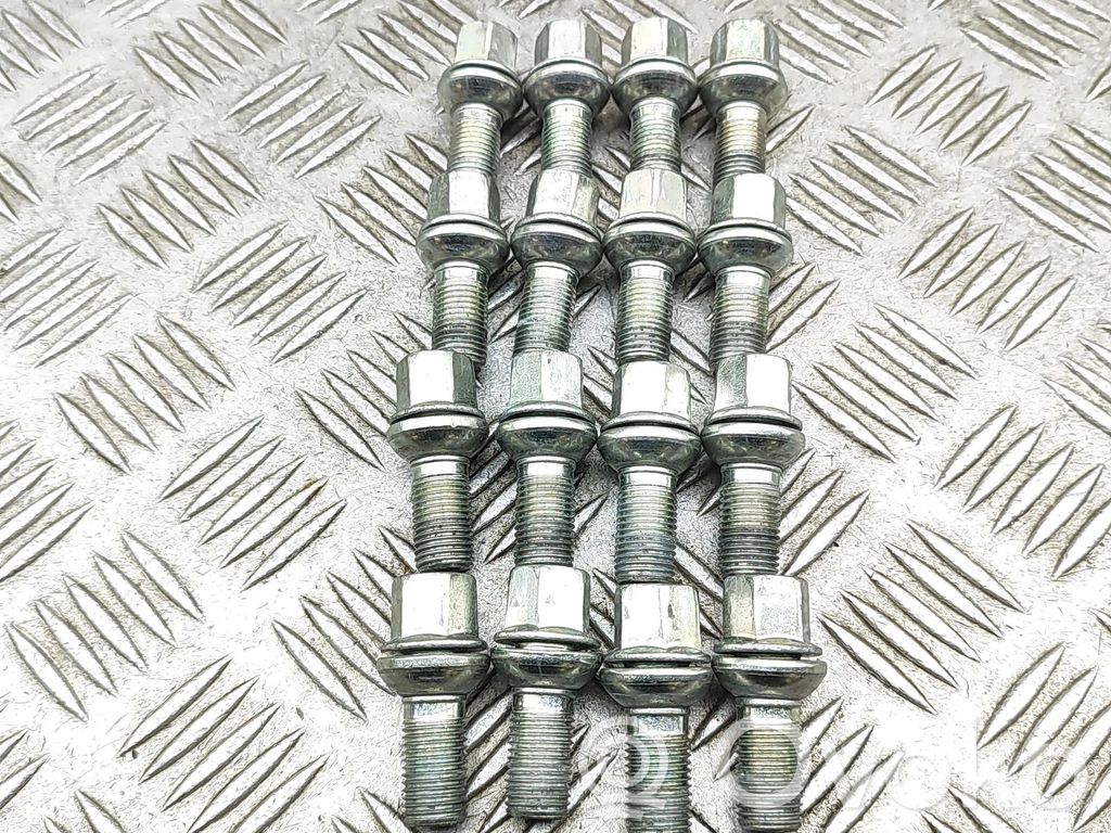 Volkswagen ID.7 Dadi/bulloni