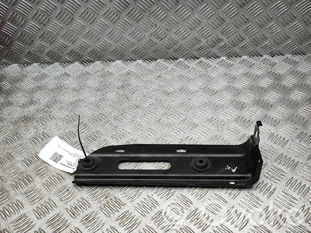 BMW X5 G05 Staffa del pannello di supporto del radiatore