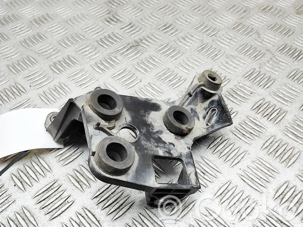 Mercedes-Benz E W213 Supporto pompa ABS