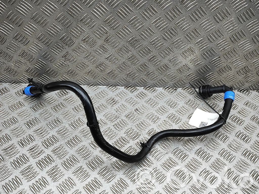 Tesla Model Y Engine coolant pipe/hose 