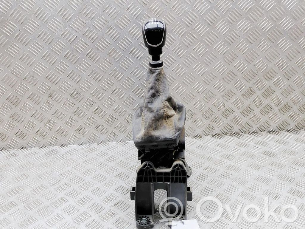 Ford Transit VII Gear shifter/selector