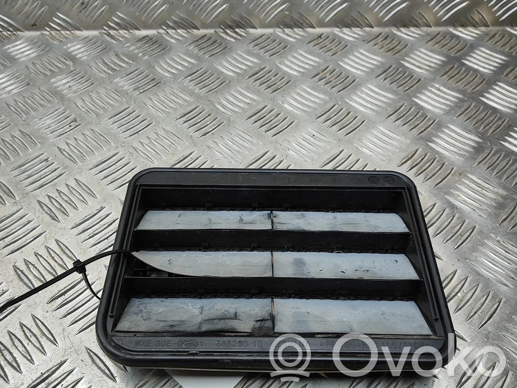 BMW iX3 G08 Ventilācijas režģis