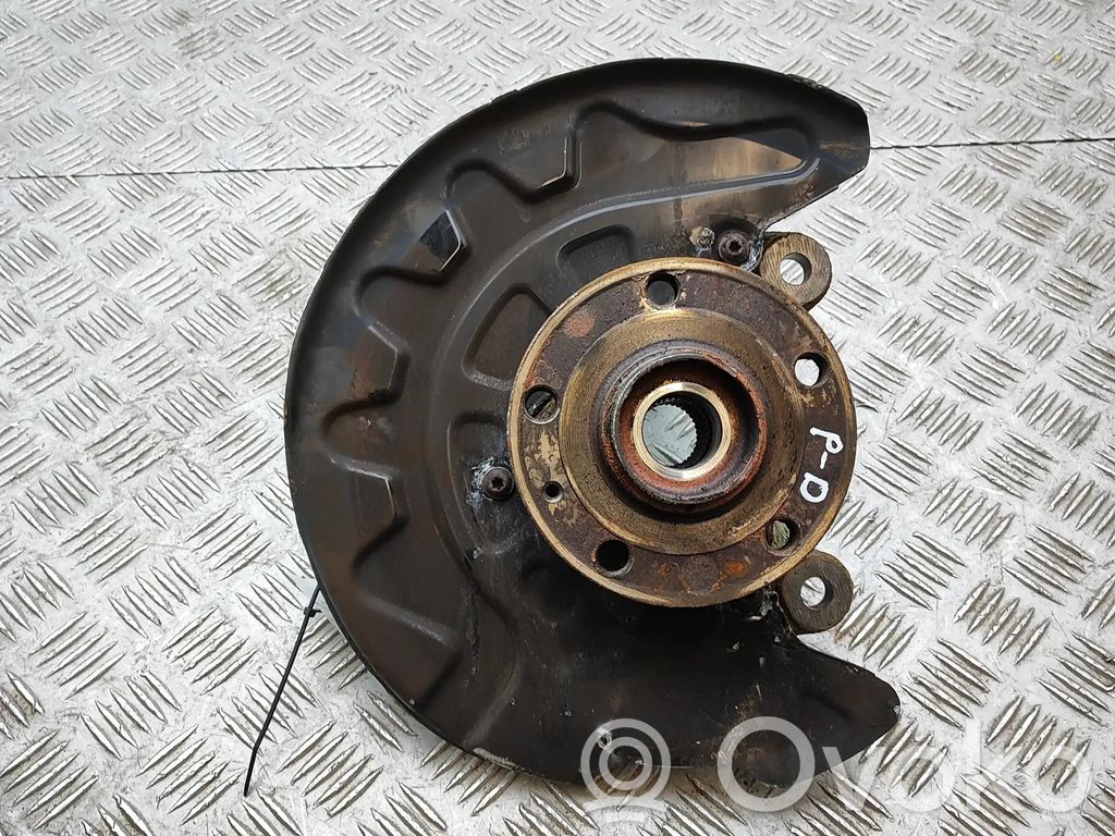 Audi Q2 - Cubo de rueda delantera