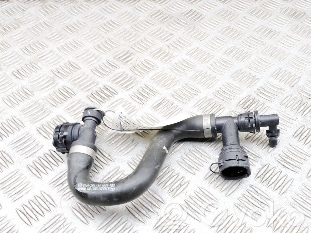 Mercedes-Benz EQC Engine coolant pipe/hose 