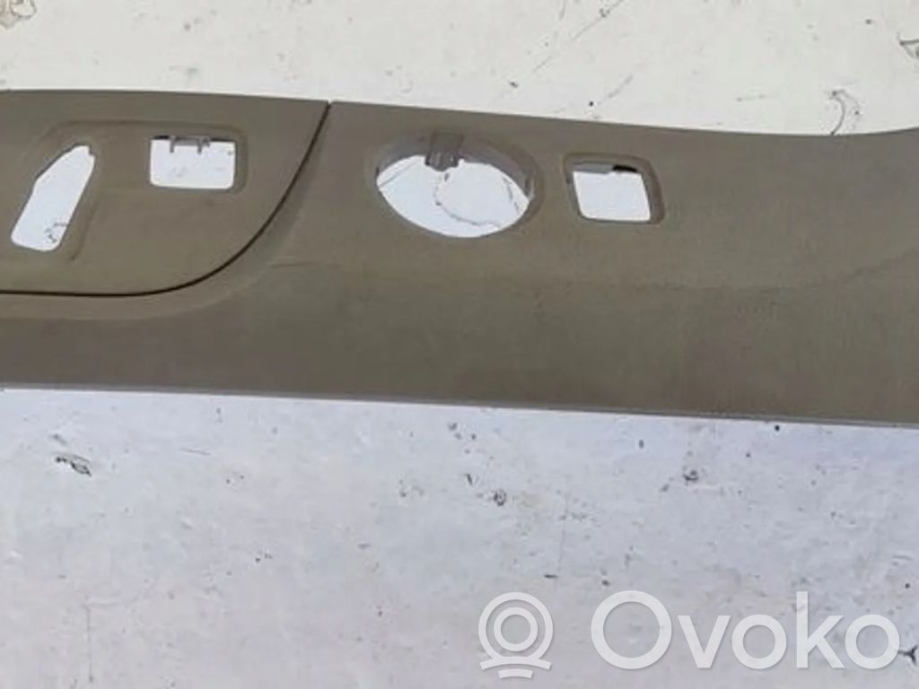 Istuimen verhoilu   4E0881325C