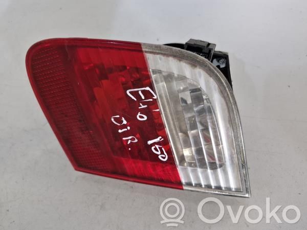 BMW 3 E46 Tailgate rear/tail lights 