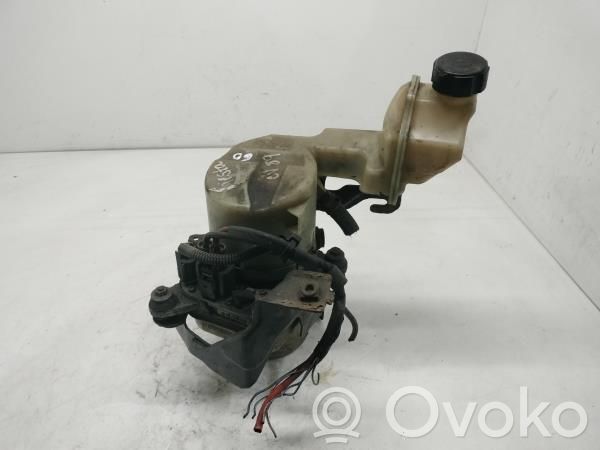 Power steering pump   5S613K514AG